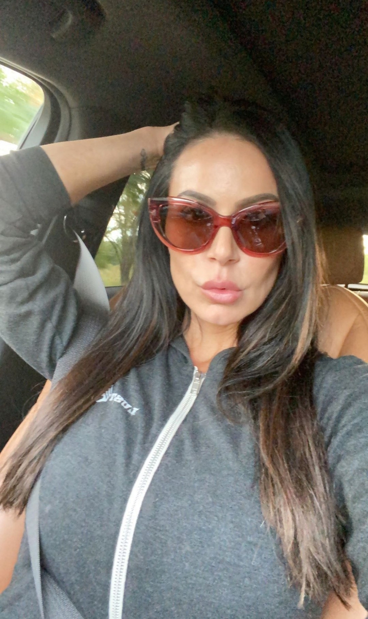 inside car selfie