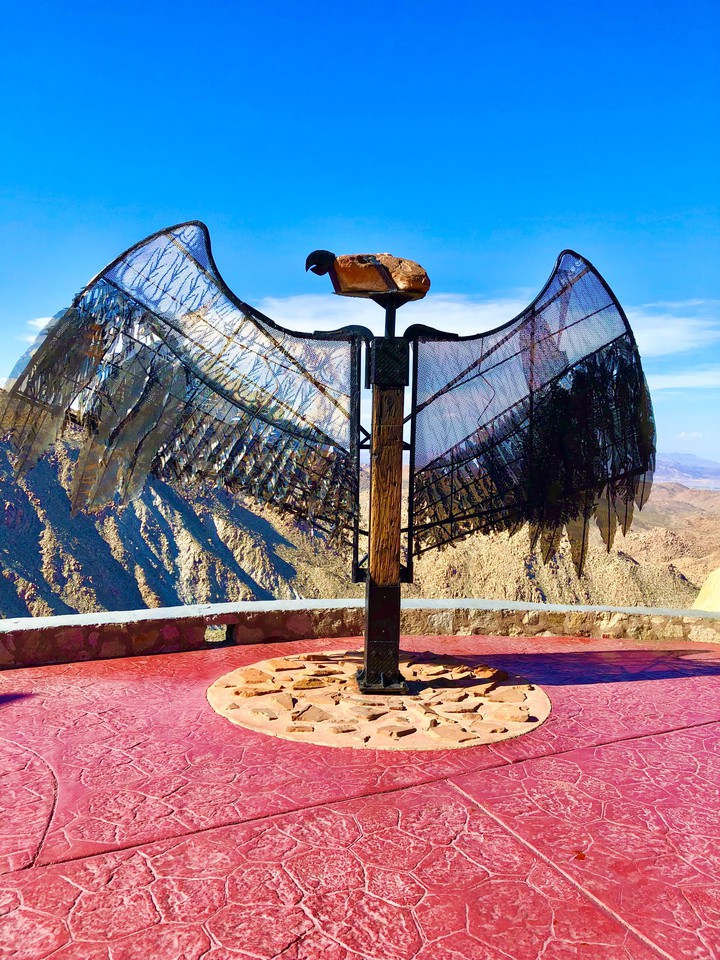 Estatua de Águila