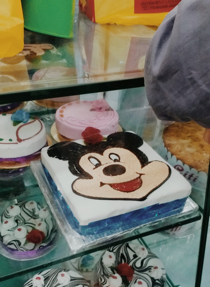 Mickey mouse cake