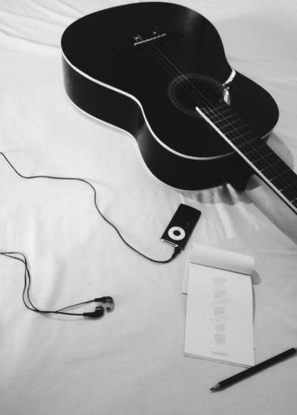 Guitar in Black