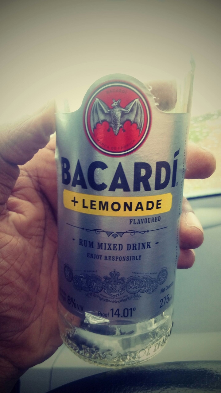 BACARDÎ