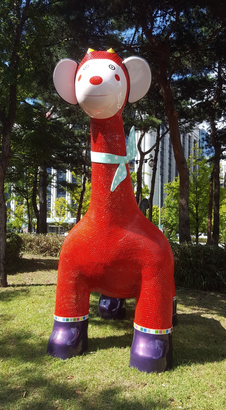 giraffe