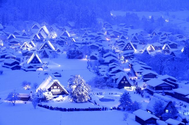 mountain village of Shirakawa-go blanketed in snow