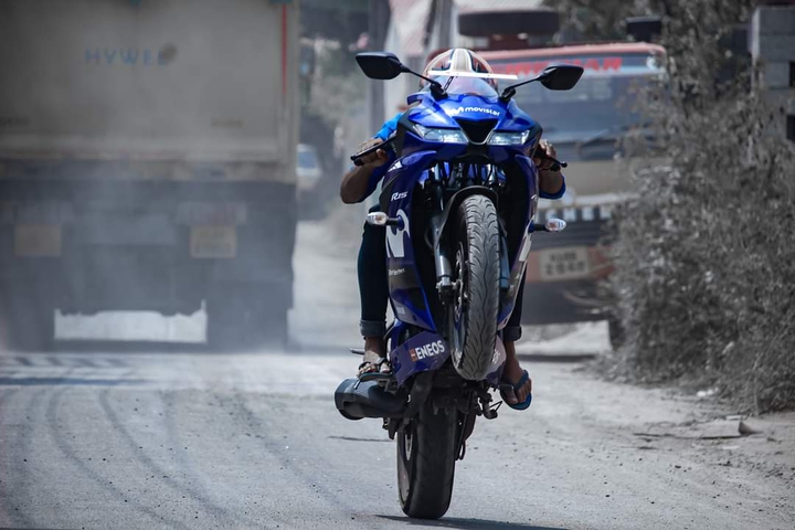 R15
