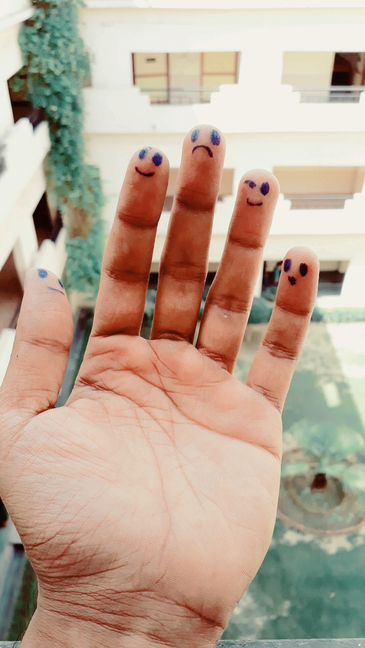 fingers live