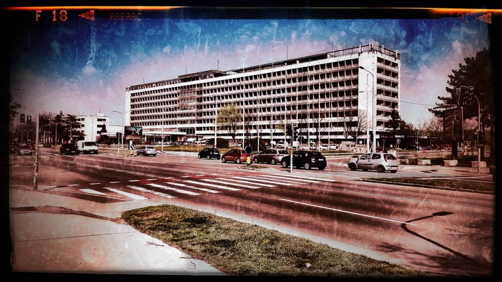 hotel J