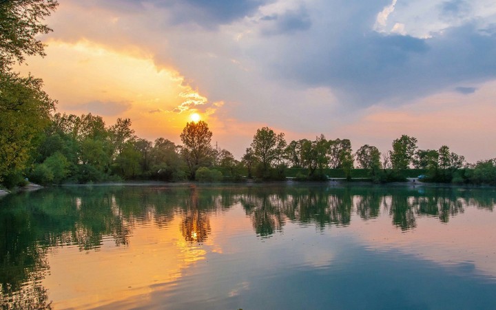 Sun on water