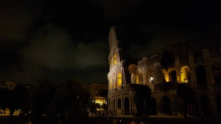 Colosseo notturno