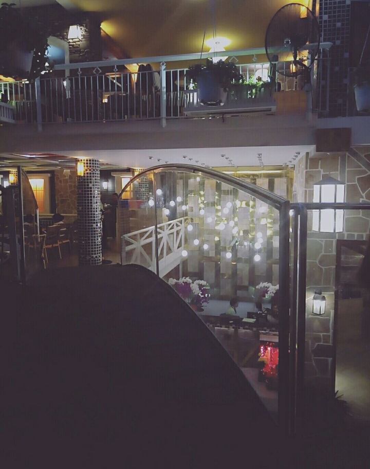 café