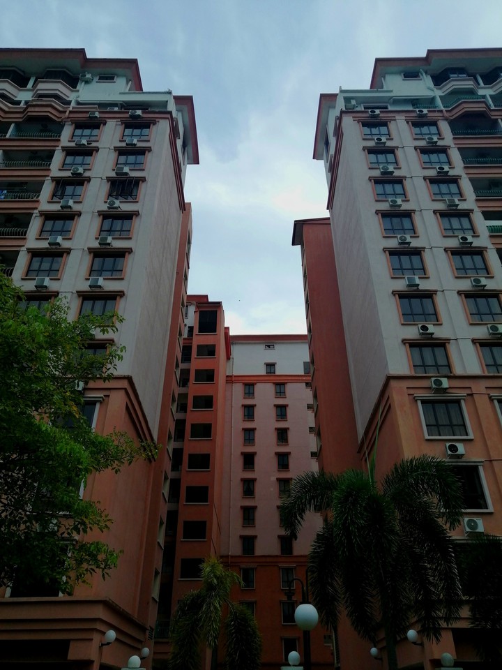 building orange ?