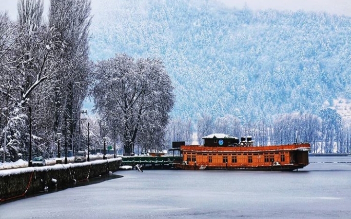 dal lake