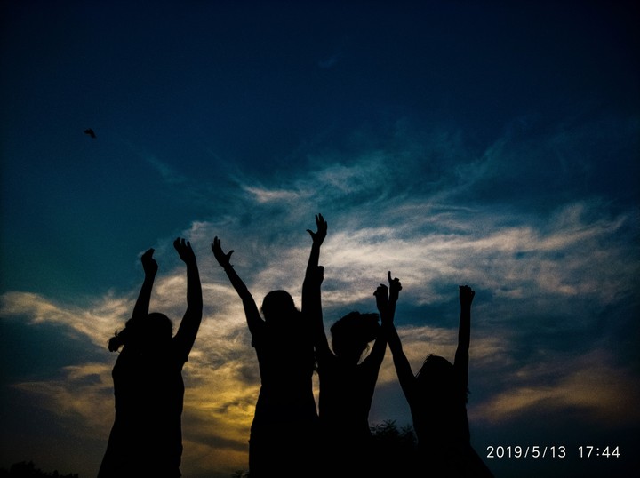 Under the dark soulful sky!