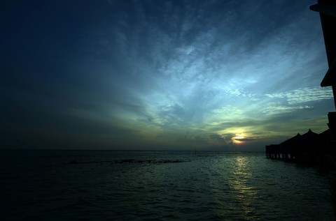 sunset kuramathi