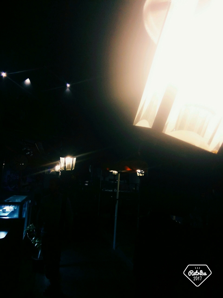 Lamp post
