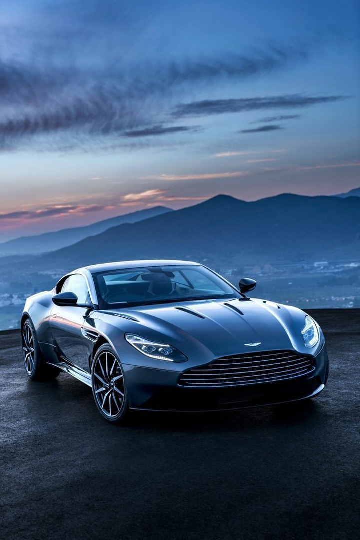 Aston Martin (darkmatteblue)!!