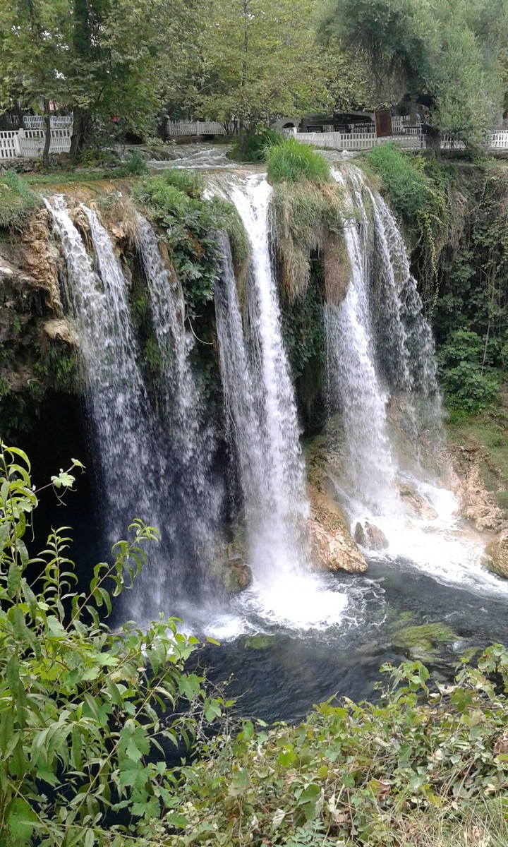 şelale
