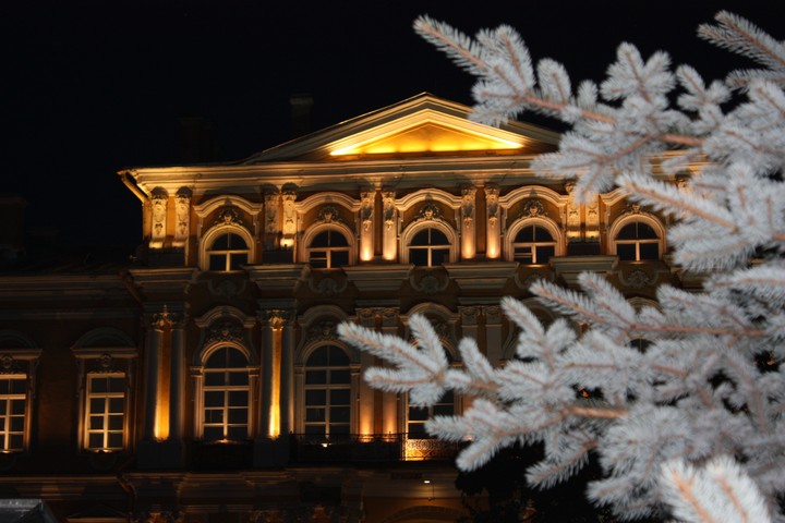 night building (Saint Petersburg)