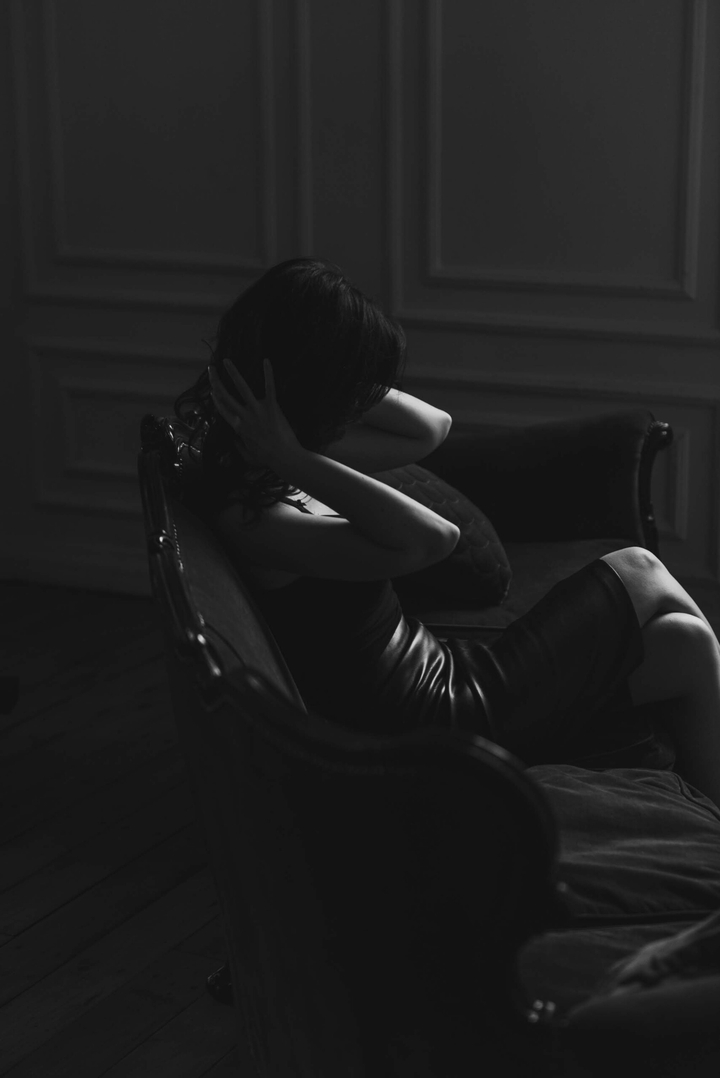 Hush..hush..