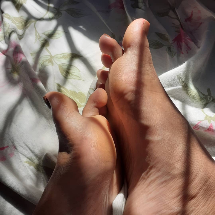 ebony foot
