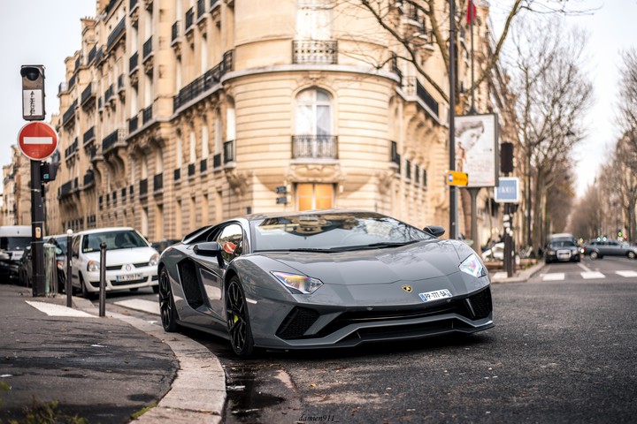 Lamborghini Aventador S