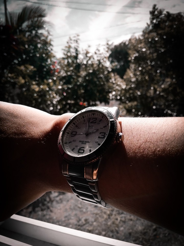 WRISTWATCH