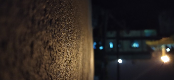 Night Shot Blur / Wall / Lights