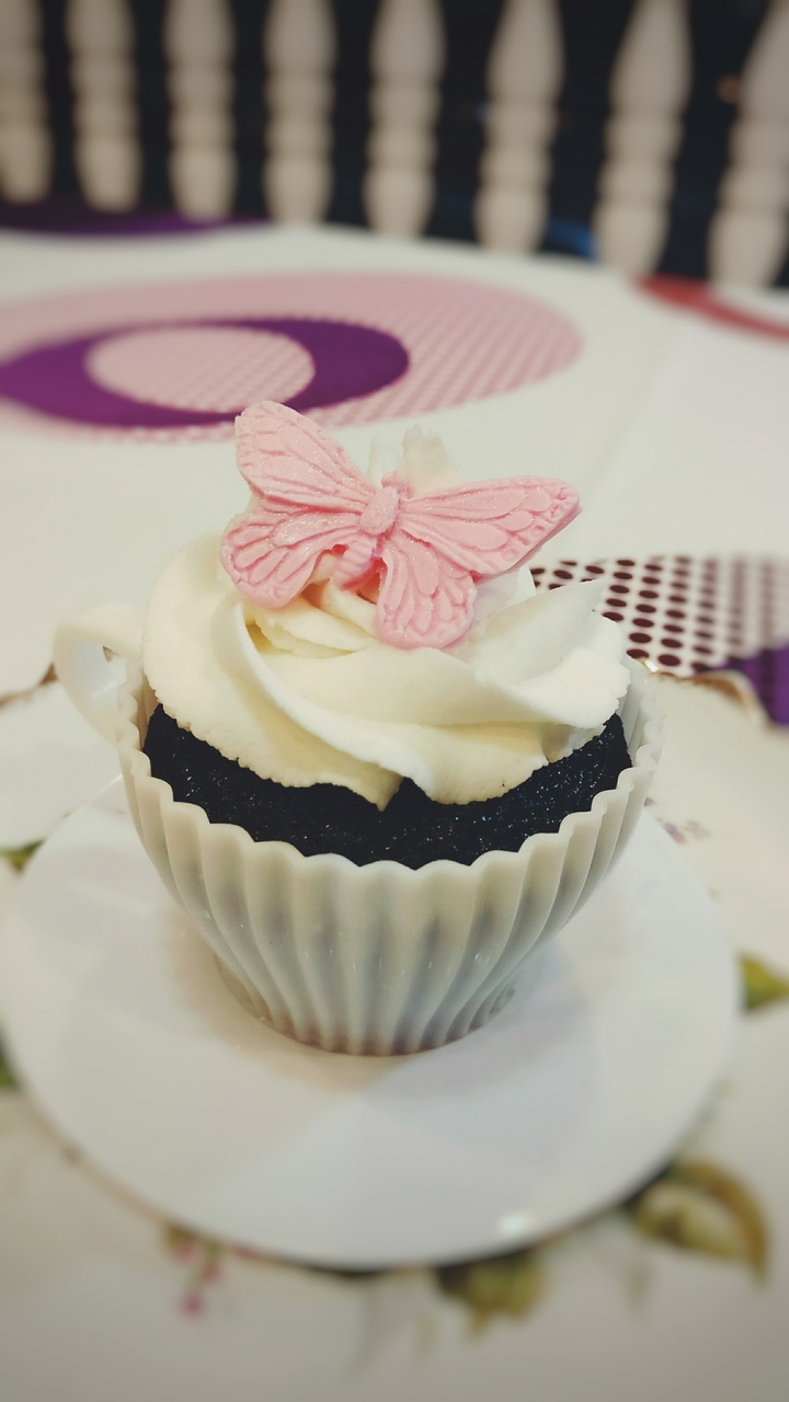 pretty cupcake made by my wife