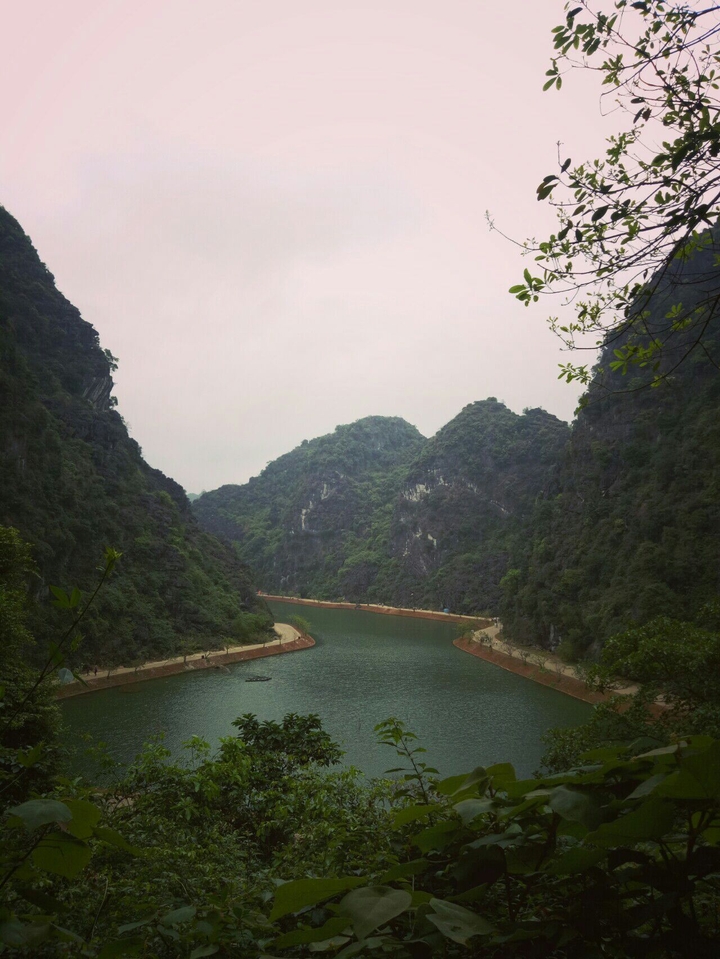 hùng vĩ