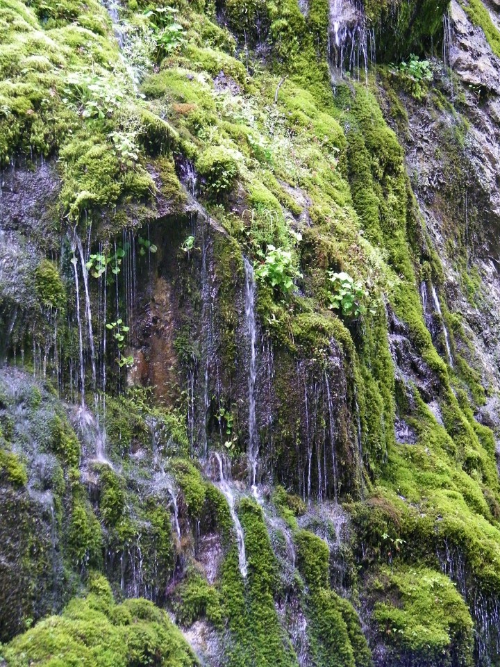 Kleine Wasserfälle