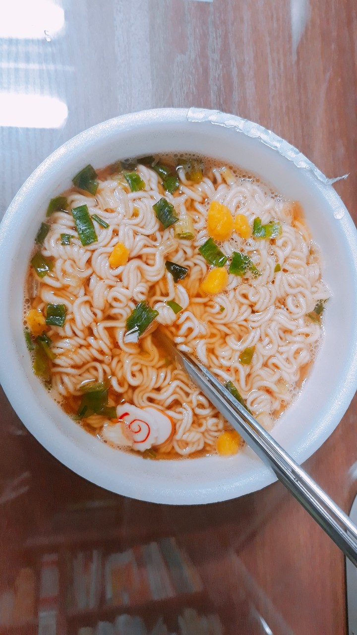 육개장 컵라면