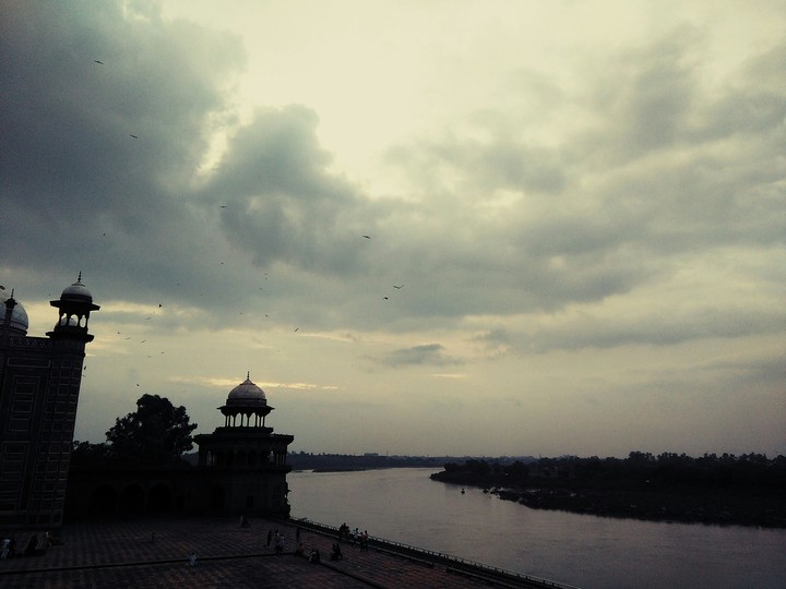 Taj Mahal on the banks of Yamuna