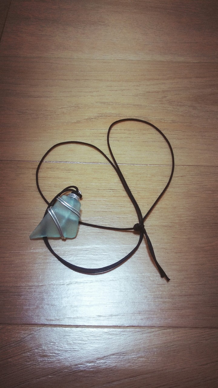 바다유리조각 목걸이