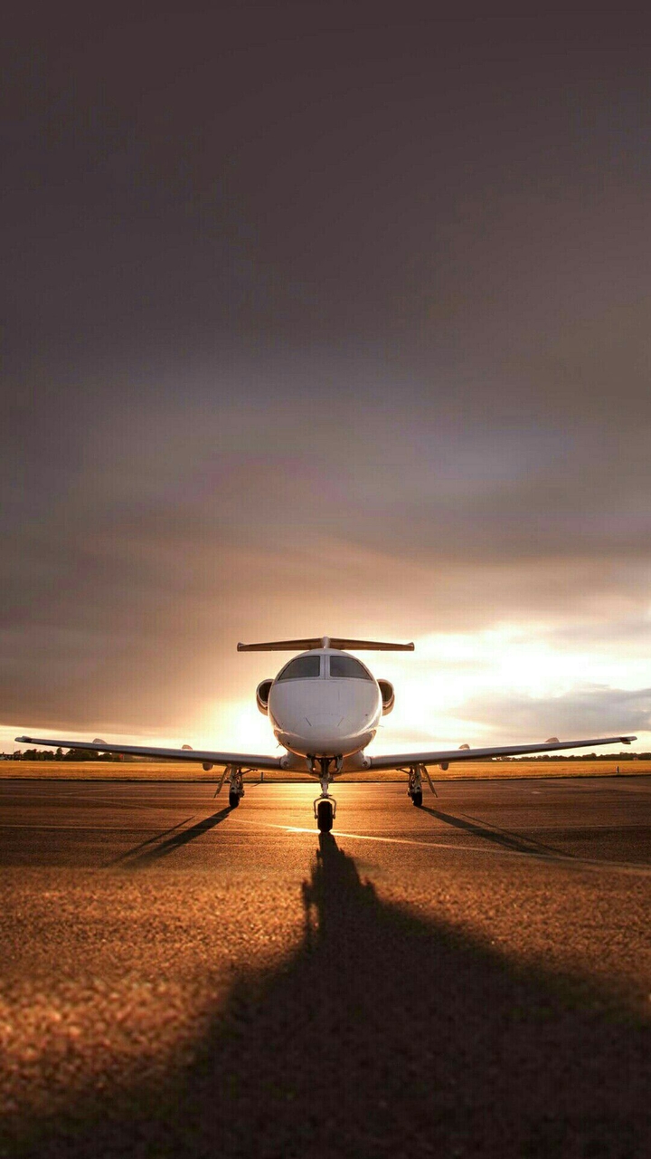 Luxury plane Full HD