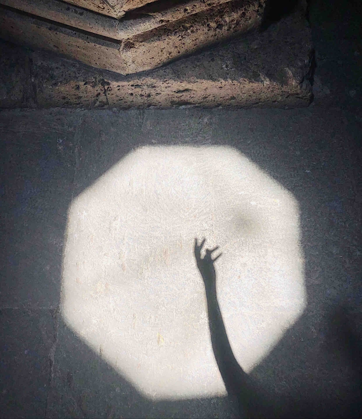 hand and light