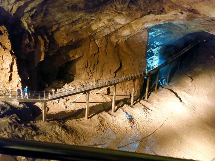 cave