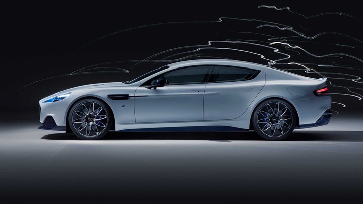 Aston_Martin_Rapide