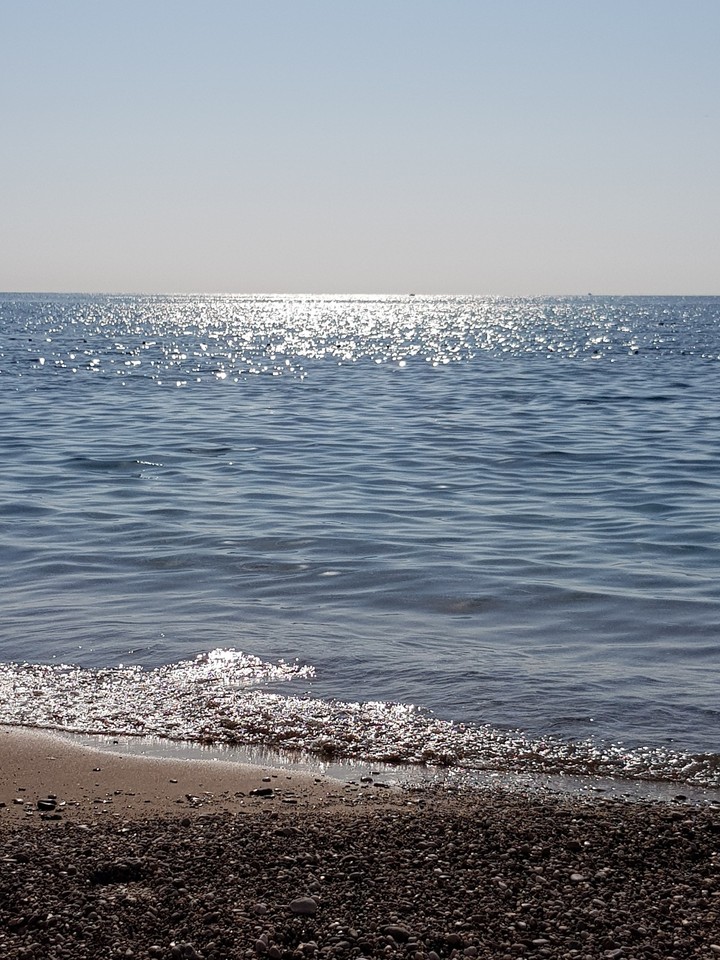 море