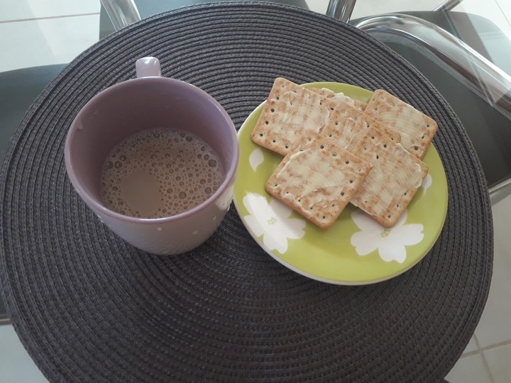 Café da manhã.