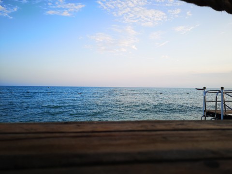 Море