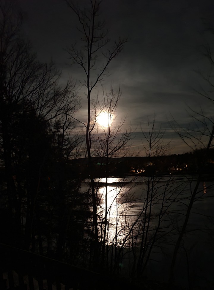 moon on the river !!