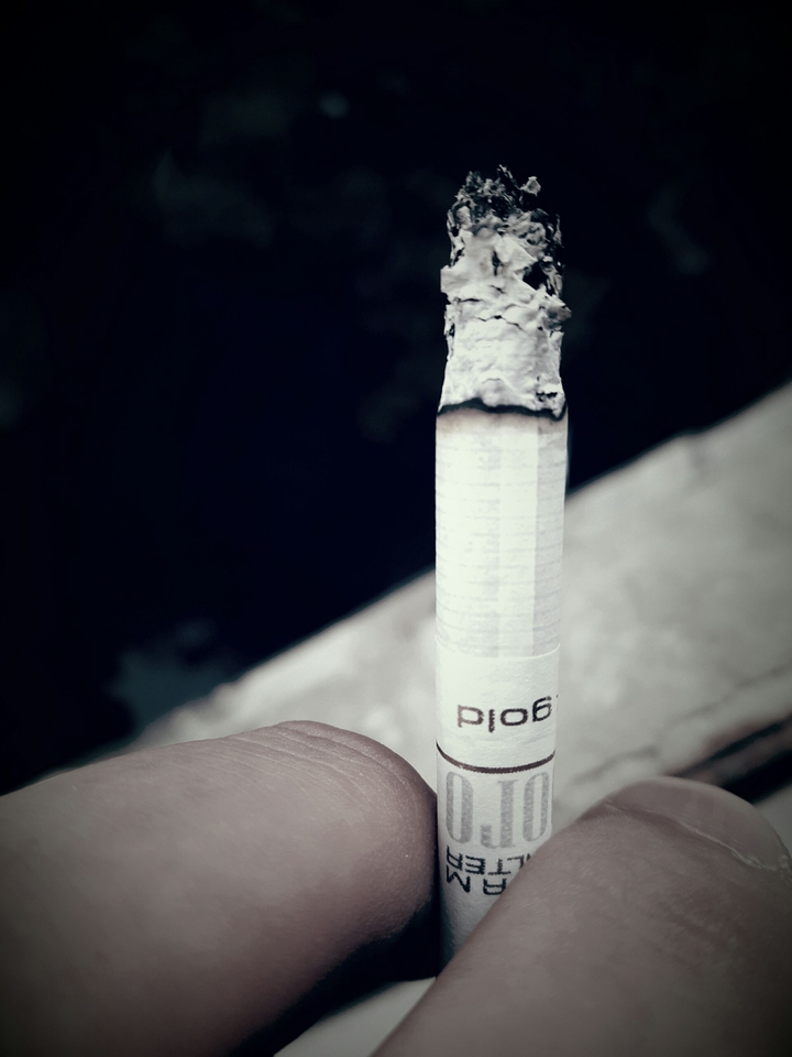 Cigarette
