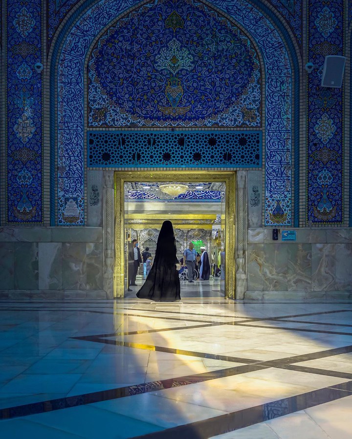صَلَّ اللهُ عَلَیکَ یا مَولا اَباعَبدِالله