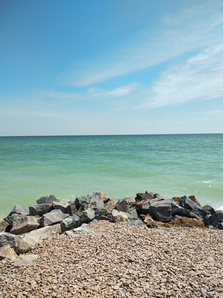 море