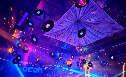 ταπετσαρίες violet, event