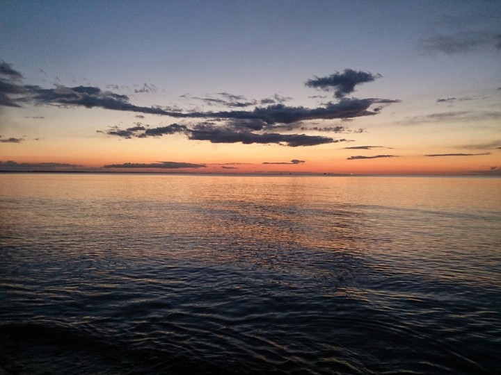 море