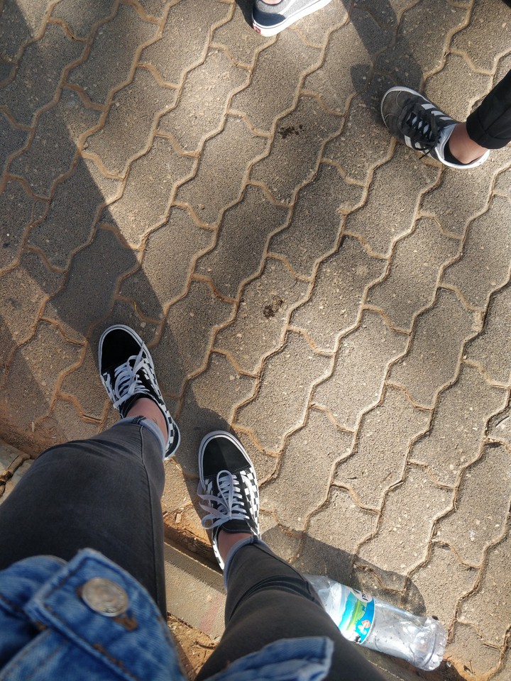 "shoes"