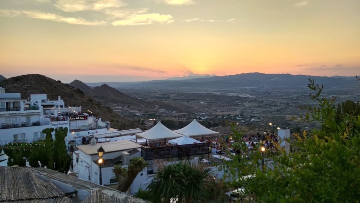 precioso atardecer en Mojácar sin filtros