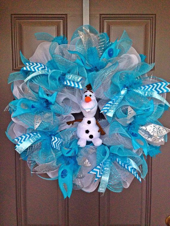 OLAF CHRISTMAS WREATH