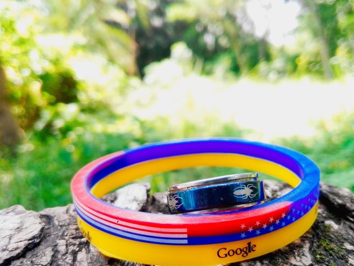 google's breslet pic