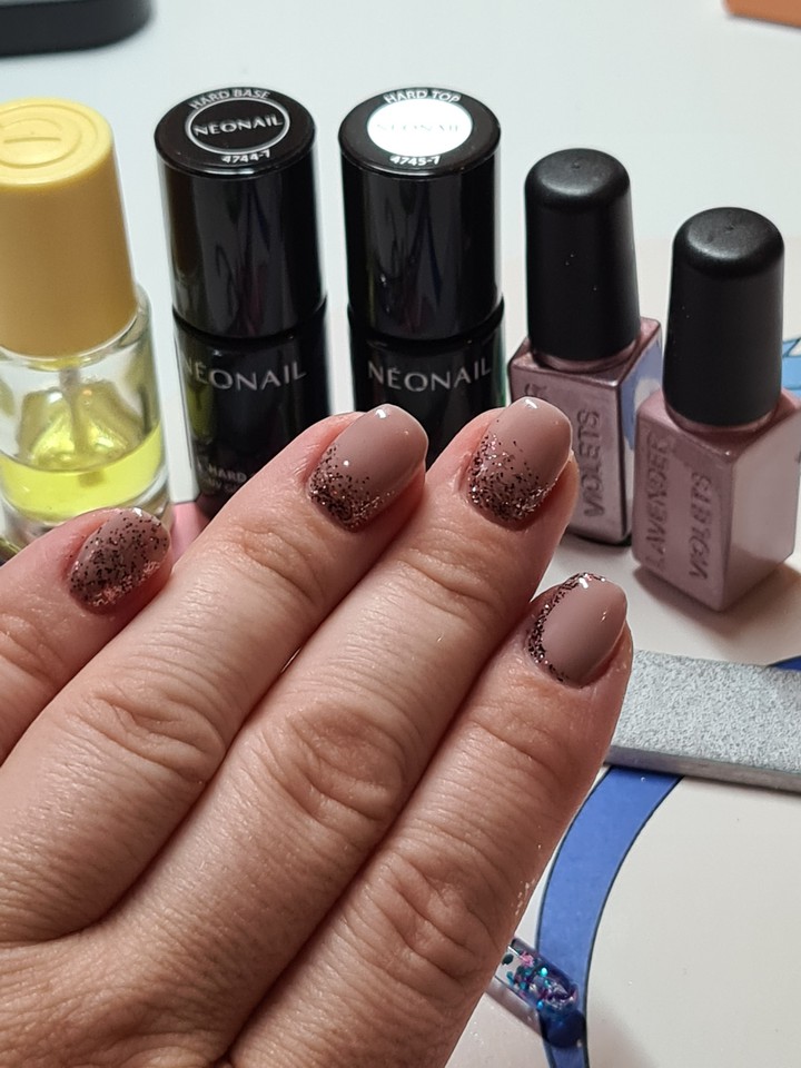 Nails Lavender Violets